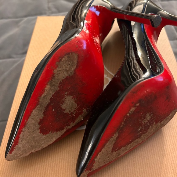 Black pumps - Picture 3 of 3